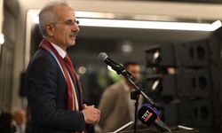 Bakan Uraloğlu, Trabzon'a deniz dolgusu üzerine yapılacak havalimanı hakkında bilgi verdi