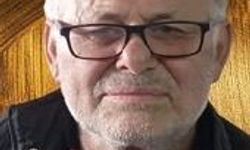 Başı şerit testereye sıkışmış halde ölü bulundu