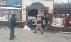 Bingöl'de otomobil lokantaya girdi: 5 yaralı