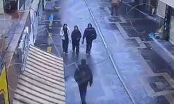 'Birini bıçaklamam lazım' diyerek evden çıkıp 16 yaşındaki kız çocuğunu bıçaklamıştı; o anların görüntüleri ortaya çıktı