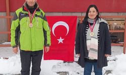 Bursa'da refüje çarpan motosikletin sürücüsü ve eşi öldü (2)