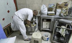 Çalışanın, ayaklarıyla hamur çiğnediği imalathane mühürlendi