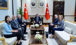 Cevdet Yılmaz, YASED Başkanı Demirözü'nü kabul etti