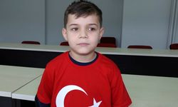 Cumhurbaşkanı Erdoğan ve eşinin horonunu ilgiyle izlediği Talha: Çok mutluyum