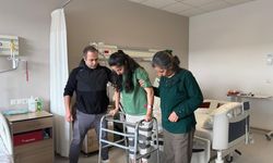 Depremde omuriliği ezilen Cansu, 3 yıl sonra ayağa kalktı