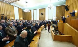 Dervişoğlu: Mahkemelerin karar vereceği meselelere siyasetçiler bulaşmasın