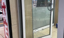 Diyarbakır'da eczaneye silahlı saldırı kamerada