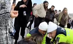 Erciyes'te aracında fenalaşan kadın sürücüye jandarma müdahale etti