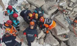 Erzurum'da 23 kurumun katılımı ile tatbikat; kış şartlarında çöken çatı enkazındaki yaralılar kurtarıldı