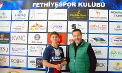 Fethiyespor'a 3 taze kan geldi