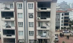 Gaziantep'te istinat duvarı çöktü; 4 daire ve 3 araç hasar gördü