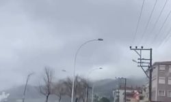 Gemlik'te deniz ile kara birleşti