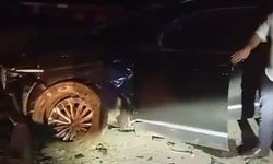 Hatay'da cip, polis aracına çarptı: 2 yaralı