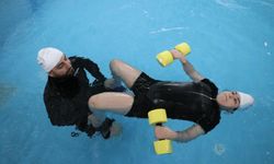 Hidrosefali hastası Zeynep, hidroterapi ile güç depoluyor