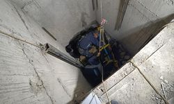 İnşaatta havalandırma boşluğuna düşen 2 işçi kurtarıldı