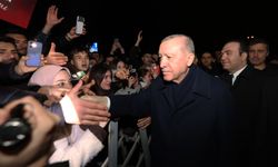 İstanbul - AK Parti Gençlik Kolları, Cumhurbaşkanı Erdoğan'ın doğum gününü kutladı