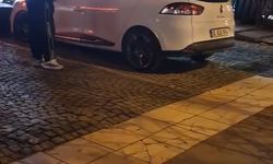 İstanbul - Bağdat Caddesi'nde otomobilin çarptığı yaya öldü; 5 suç kaydı olan sürücü yakalandı