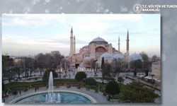 İstanbul - Bakan Ersoy, Ayasofya ve Sultanahmet Camilerindeki çalışmalara ilişkin konuştu