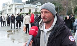 İstanbul - Beşiktaş'ta kansere dikkat için 100 kişiyle denize girdiler