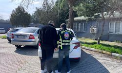 İstanbul - Beylikdüzü'nde trafikte tartışan iki sürücü kamerada