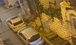İstanbul - Beyoğlu'nda balkondan atlamak isteyen kadını eşi kollarından yakaladı; düşüp yaralandı / Ek görüntü