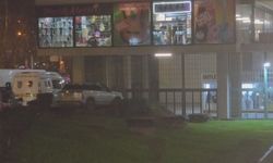 İstanbul - Eminönü'nde banka soygunu; 112 bin lira alıp kaçtı -1