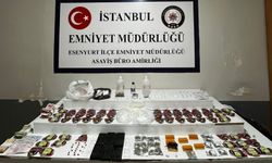 İstanbul- Esenyurt'ta teybin arkasına zulalanmış uyuşturucu ele geçirildi: 6 şüpheli yakalandı