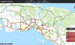 İstanbul - İstanbul'da ilk iftar öncesi trafik yoğunluğu yüzde 85'e ulaştı