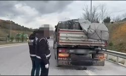 İstanbul- İstanbul'da yapılan operasyonlarda 242 ton kaçak akaryakıt ele geçirildi