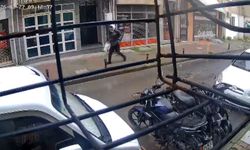 İstanbul - Kadıköy'de iş yerinden laptop hırsızlığı kamerada