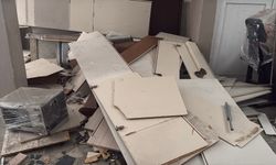 İstanbul - Kağıthane'de 3 ay önce ehliyetini alan sürücü fren yerine gaza bastı; depoya daldı