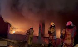 İstanbul - Kağıthane'de 4 katlı metruk binada yangın