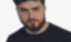 İstanbul - Şişli'de tekel bayinde silahlı saldırı; sandalyeyle kendini korumaya çalıştı