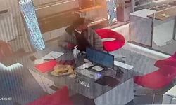 İstanbul- Sultangazi'de iş başvurusu için geldiği mağazada müdürün telefonunu çaldı