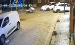 İstanbul- Zeytinburnu'nda motosikletlinin yaralandığı kaza kamerada