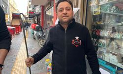 İzmir'de sağanak; yollar su doldu, esnaf mağdur oldu