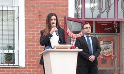 Kahramanmaraş depremlerinde ölenler için okullarda saygı duruşu