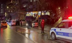 Kahvehane çıkışı silahlı saldırıda yaralanan 2 arkadaştan 1'i kurtarılamadı