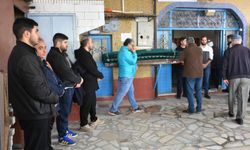 Kamyonet sürücüsünün öldüğü alt geçitte daha önce de bir okul servisi suda kalmış (2)