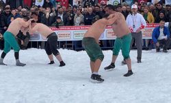 Kar üstünde Karakucak Güreşi heyecanı başladı