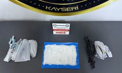 Kayseri'de 1,2 kilo uyuşturucu ile yakalanan 3 şüpheli tutuklandı