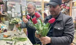 Kayseri'de çiçekçilerde 14 Şubat öncesi erken sipariş mesaisi
