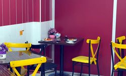 Kendisini 5 bıçak darbesiyle ağır yaralayıp, yanındaki erkeği öldüren eşinden şikayetçi olmadı