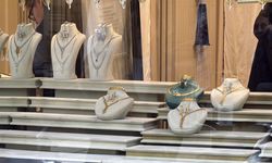 Kuyumcu dükkanından 1,5 kilo altın çalan 6 şüpheliden 4'ü tutuklandı