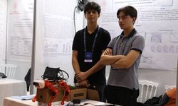 Lise öğrencileri, görme engelli bireyler ve kolluk kuvvetleri için nesne tanıyan robot köpek geliştirdi