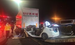 Niğde'de TIR'a arkadan çarpan otomobilin sürücüsü öldü