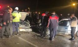 Osmaniye'de iki otomobil kafa kafaya çarpıştı; 4 yaralı