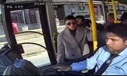 Otobüste fenalaşan yolcuyu, şoför hastaneye yetiştirdi