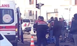 Otomobilin çarptığı motosiklet sürücüsü öldü