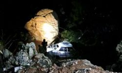 Otomobiliyle dereden geçerken sele kapılıp öldü